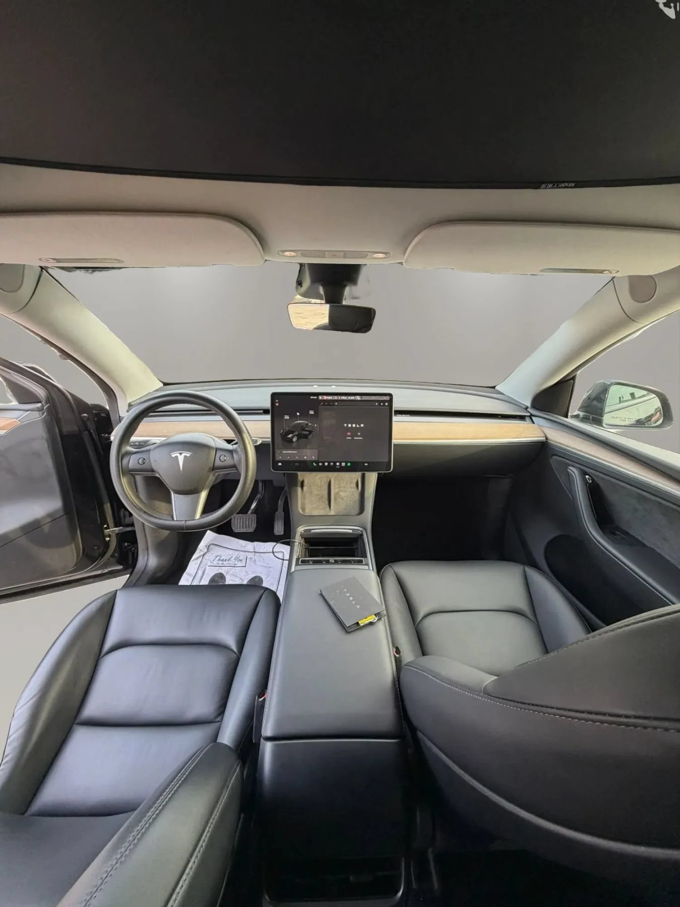 Used 2023 Tesla Model Y AWD image 16