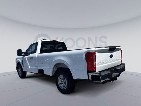 Used 2023 Ford F250 XL w/ XL Chrome Package RWD image 4