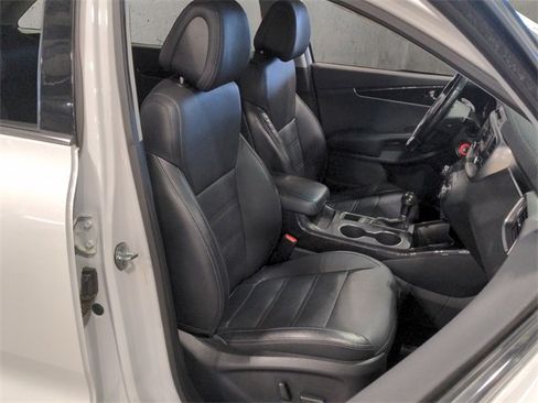 Used 2016 Kia Sorento EX image 20