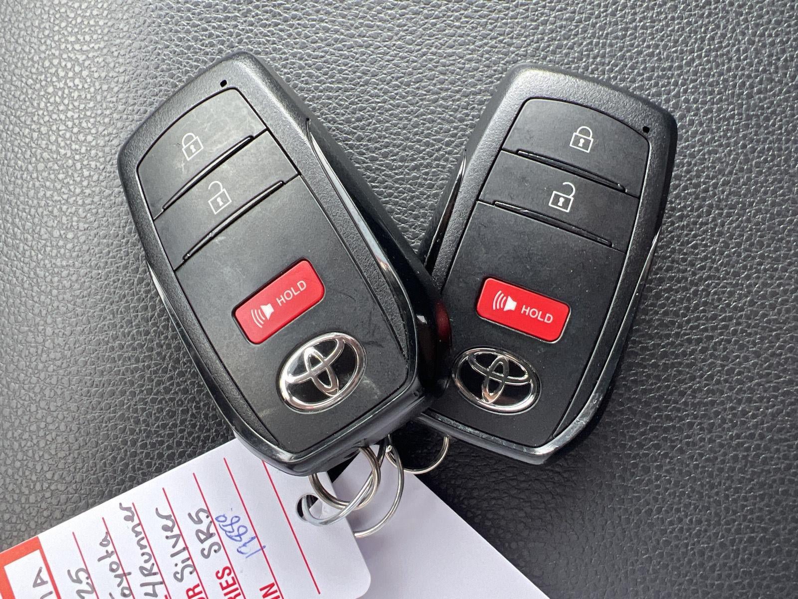 Used 2025 Toyota 4Runner SR5 AWD/4WD image 8