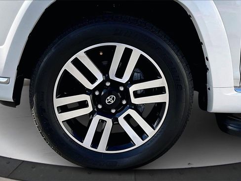 Used 2022 Toyota 4Runner Limited image 34