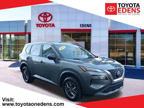 Used 2023 Nissan Rogue S image 1