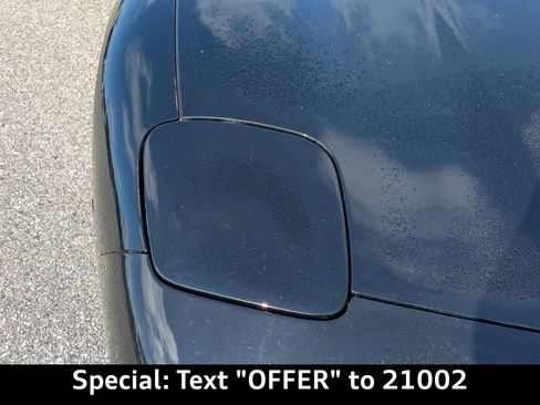 Used 1999 Chevrolet Corvette Convertible w/ Memory Pkg image 10