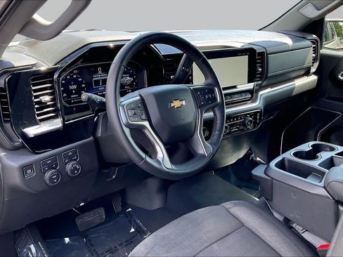 Used 2024 Chevrolet Silverado 1500 LT AWD/4WD image 14