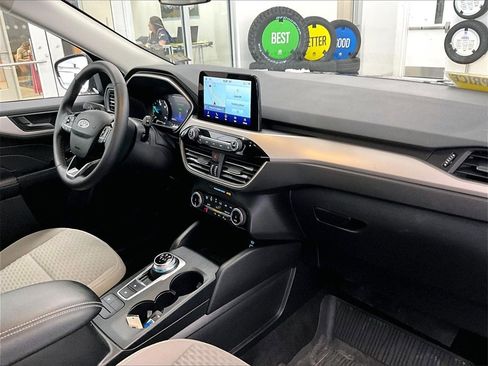Used 2022 Ford Escape SE w/ Convenience Package image 14