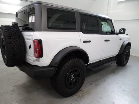 Used 2023 Ford Bronco Wildtrak AWD/4WD image 25