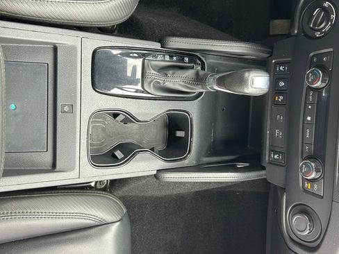 Used 2022 Nissan Frontier PRO-4X w/ Pro-4X Premium Package image 20