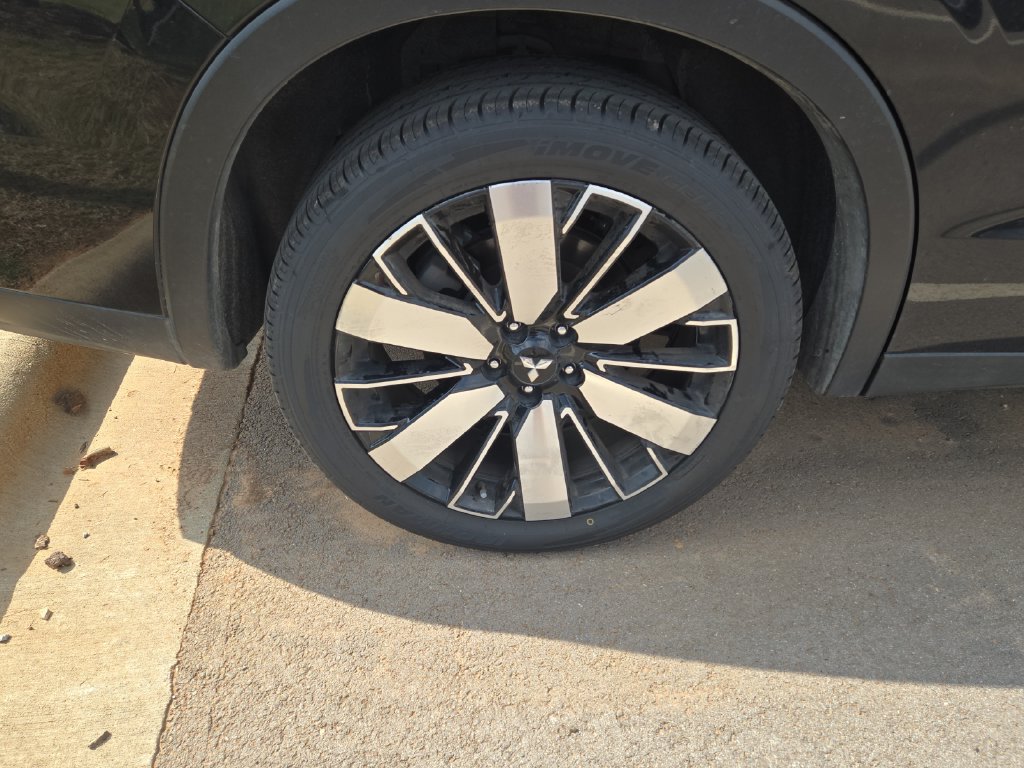 Used 2025 Mitsubishi Outlander SE AWD/4WD image 5