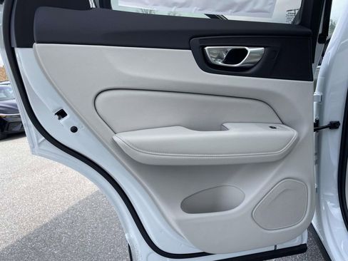 New 2026 Volvo XC60 B5 Ultra w/ Protection Package Premier image 2