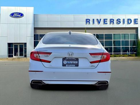 Used 2021 Honda Accord Touring image 5