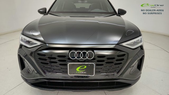 Used 2024 Audi Q8 e-tron Premium Plus w/ Premium Plus Package AWD/4WD image 25