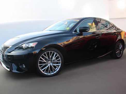 Used 2015 Lexus IS 250 image 8