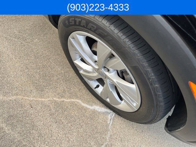 Used 2024 Buick Encore GX Preferred w/ Comfort Package FWD image 11