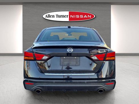 Used 2022 Nissan Altima 2.5 SR w/ Midnight Edition Package image 7