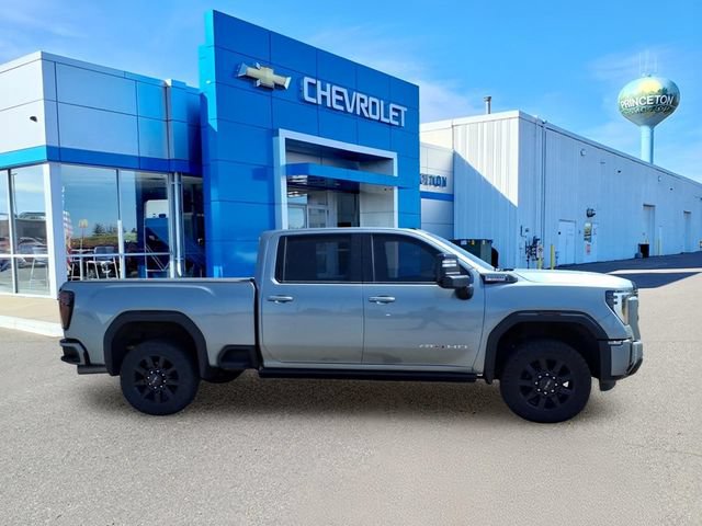 Used 2024 GMC Sierra 2500 AT4 w/ AT4 Premium Plus Package AWD/4WD image 2
