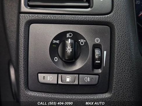 Used 2011 Volvo C30 T5 R-Design image 29