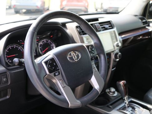 Used 2020 Toyota 4Runner Limited AWD/4WD image 18