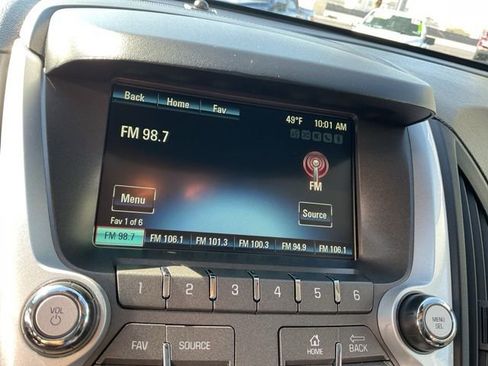 Used 2015 Chevrolet Equinox LT image 17