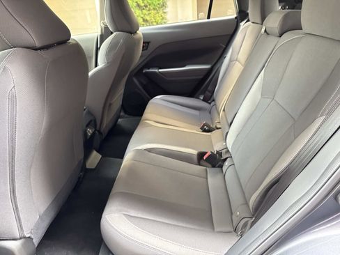 Used 2025 Subaru Crosstrek 2.0i Premium image 14