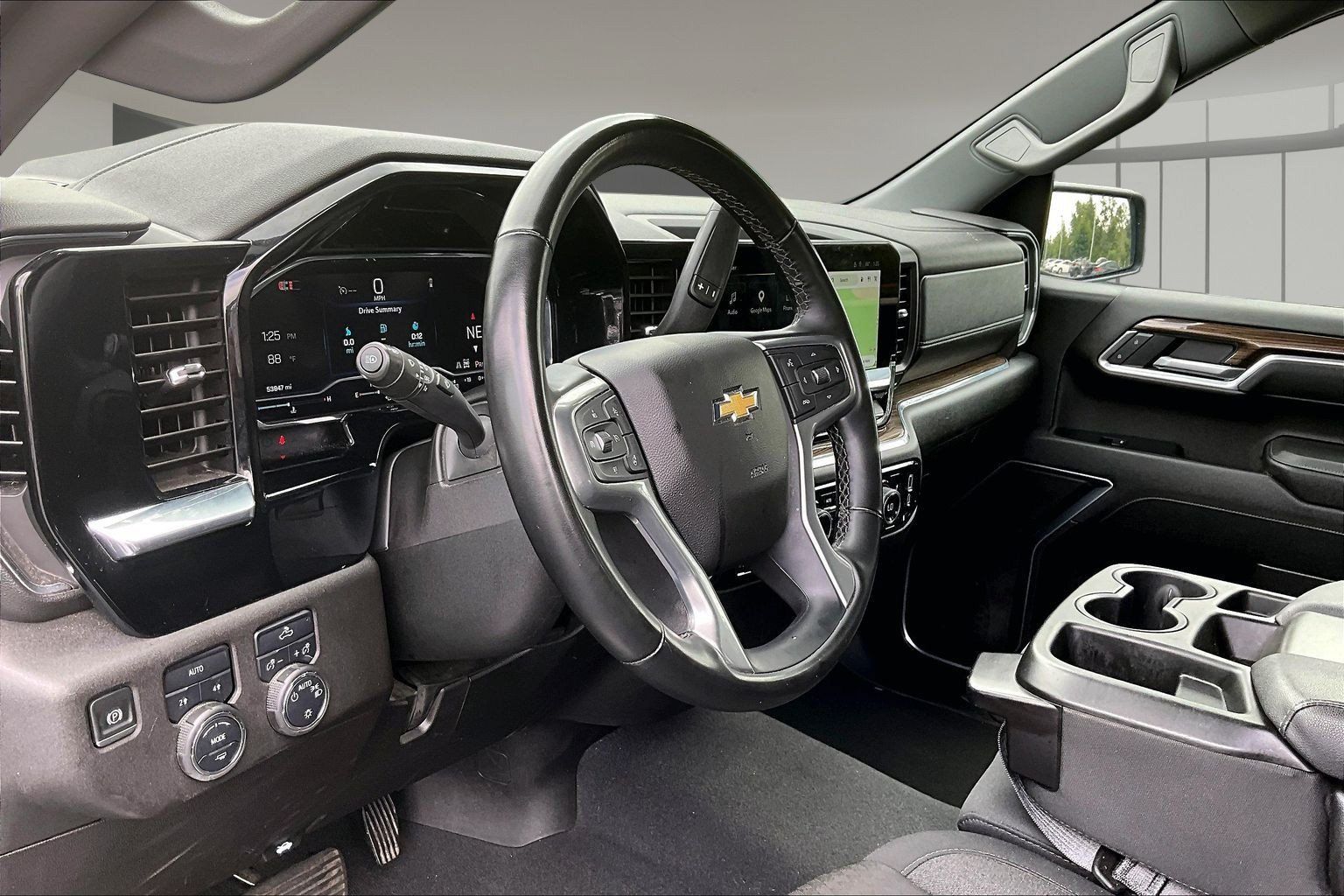 Used 2025 Chevrolet Silverado 1500 LT AWD/4WD image 20