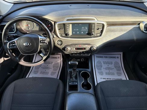 Used 2020 Kia Sorento S image 20