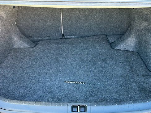 Used 2015 Toyota Corolla LE image 26