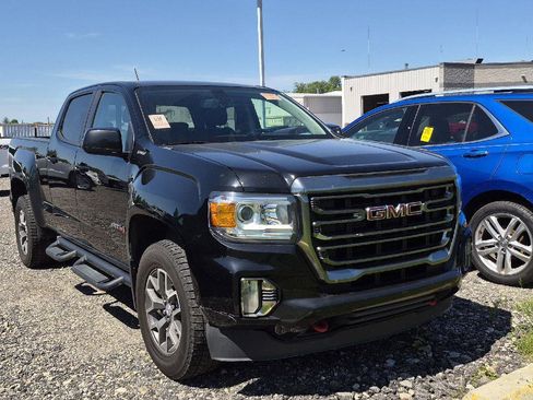 Used 2022 GMC Canyon AT4 AWD/4WD image 2