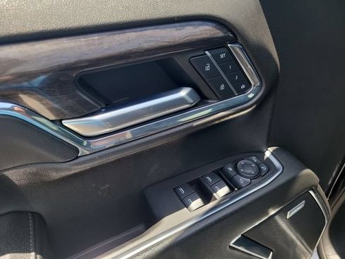 Used 2023 Chevrolet Silverado 1500 LTZ w/ LTZ Convenience Package II AWD/4WD image 18
