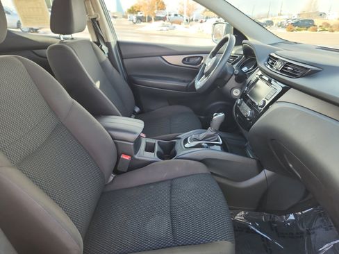 Used 2021 Nissan Rogue Sport S image 20