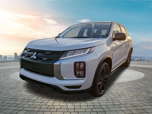 Used 2024 Mitsubishi Outlander Sport LE image 9