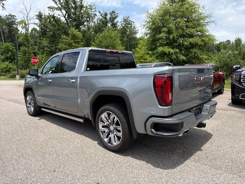 Used 2023 GMC Sierra 1500 Denali w/ Denali Reserve Package AWD/4WD image 9