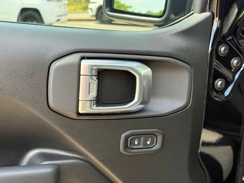 New 2026 Jeep Gladiator Sport AWD/4WD image 14