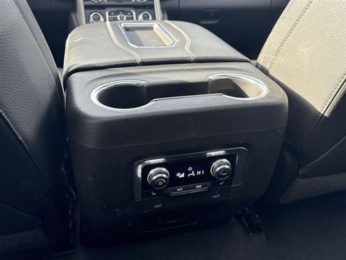 Used 2021 GMC Yukon Denali w/ Denali Premium Package image 22