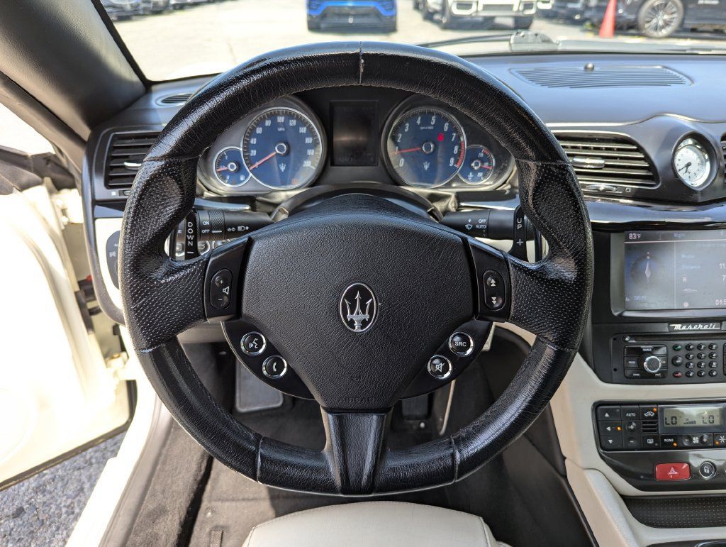 Used 2013 Maserati GranTurismo Convertible RWD image 15