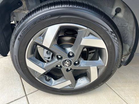 Certified 2026 Hyundai Venue SEL FWD image 8