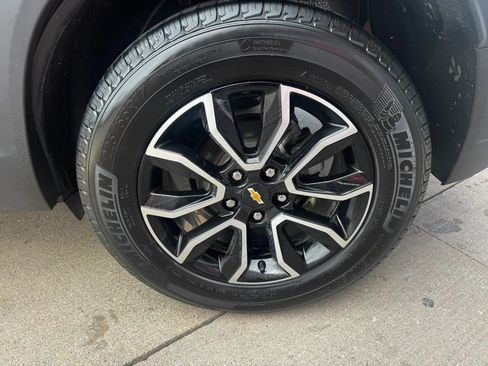 Used 2021 Chevrolet TrailBlazer ACTIV w/ Technology Package FWD image 10