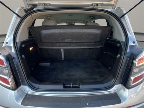 Used 2020 Chevrolet Sonic LT image 26