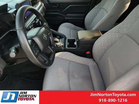 Used 2025 Toyota Tacoma SR5 AWD/4WD image 14