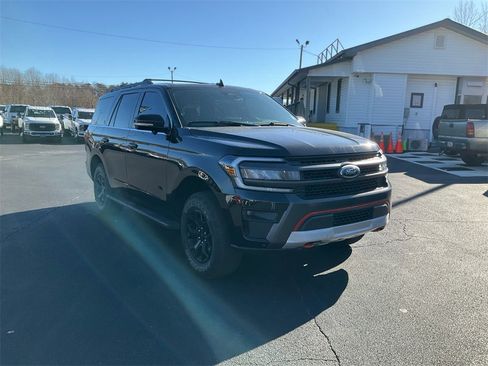 Certified 2024 Ford Expedition Timberline image 3