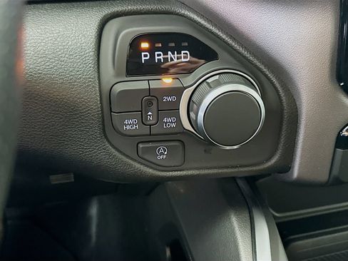 New 2026 RAM 1500 Express AWD/4WD image 16