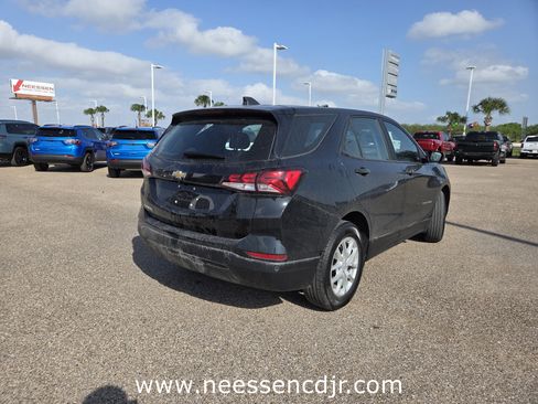 Used 2024 Chevrolet Equinox LS FWD image 7