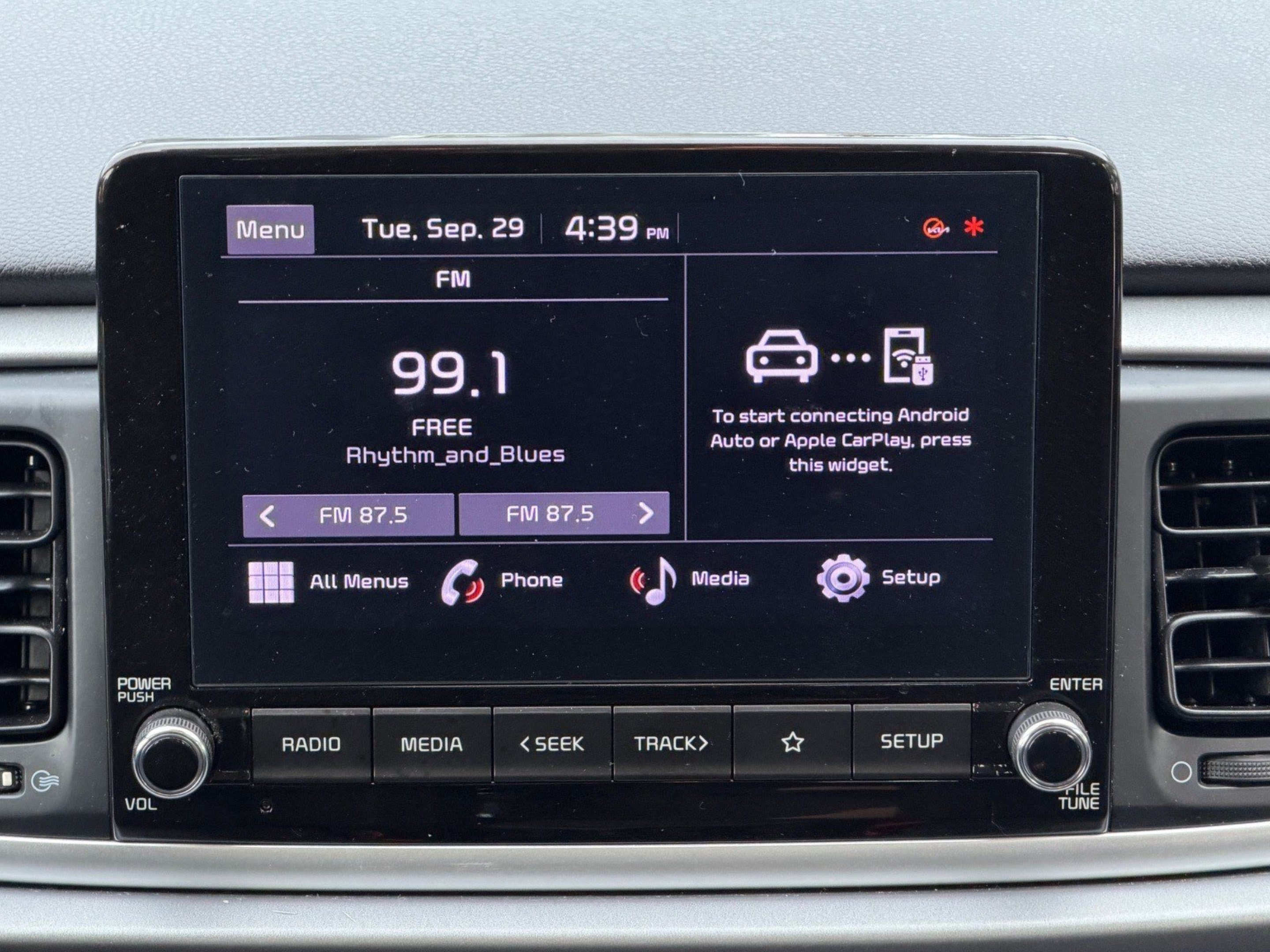 Used 2023 Kia Rio S w/ Technology Package FWD image 21