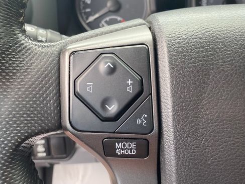 Used 2021 Toyota Tacoma TRD Off-Road w/ Technology Package RWD image 27