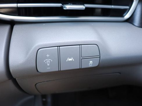 Used 2023 Hyundai Elantra SEL w/ Convenience Package FWD image 24