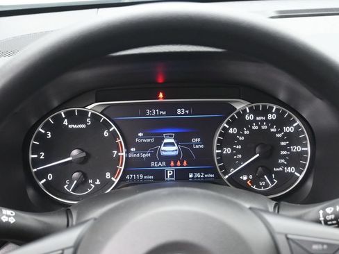 Used 2025 Nissan Altima 2.5 SV FWD image 11