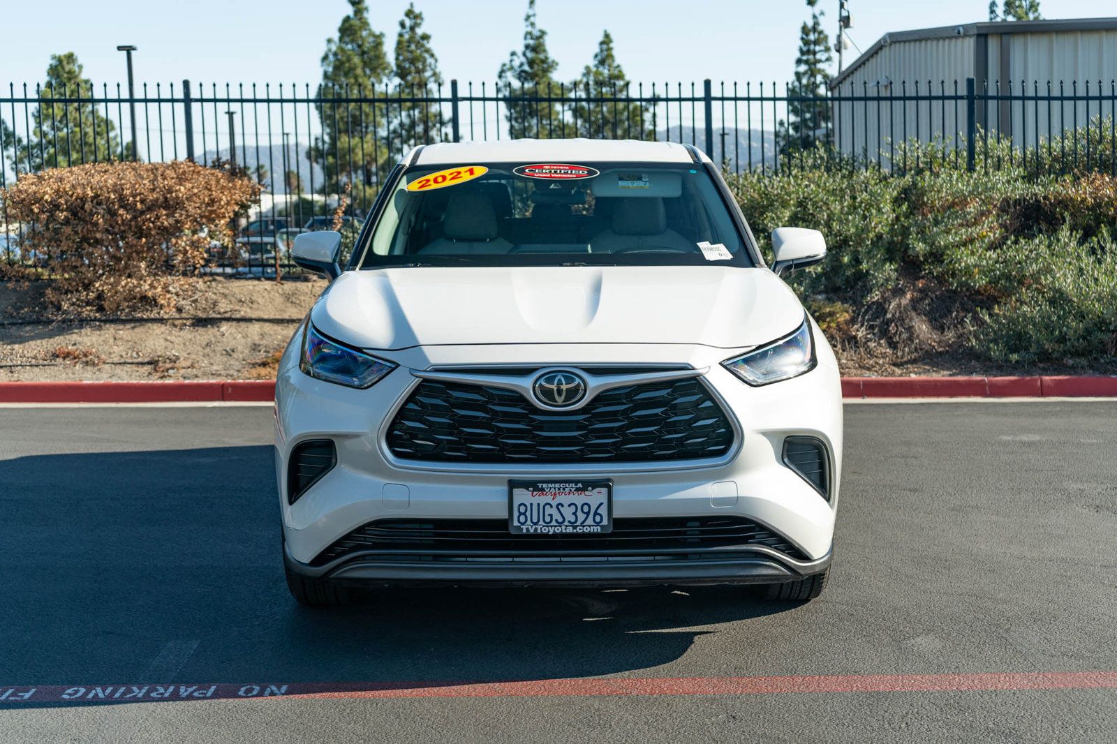 Certified 2021 Toyota Highlander L FWD image 2