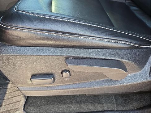 Used 2018 Chevrolet Colorado ZR2 image 14