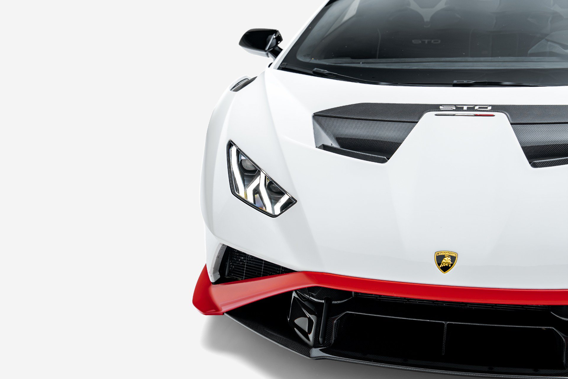 Used 2022 Lamborghini Huracan STO RWD image 22