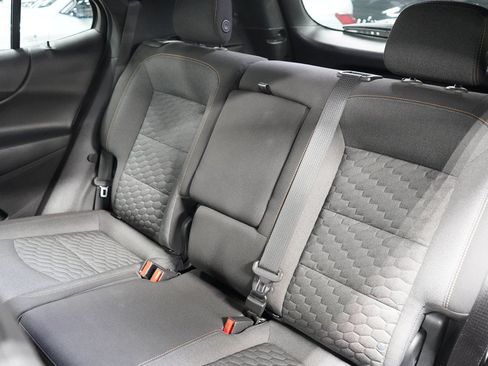 Used 2020 Chevrolet Equinox LT FWD image 16
