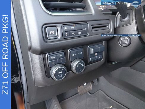 Used 2022 Chevrolet Tahoe Z71 w/ Z71 Off-Road Package AWD/4WD image 28